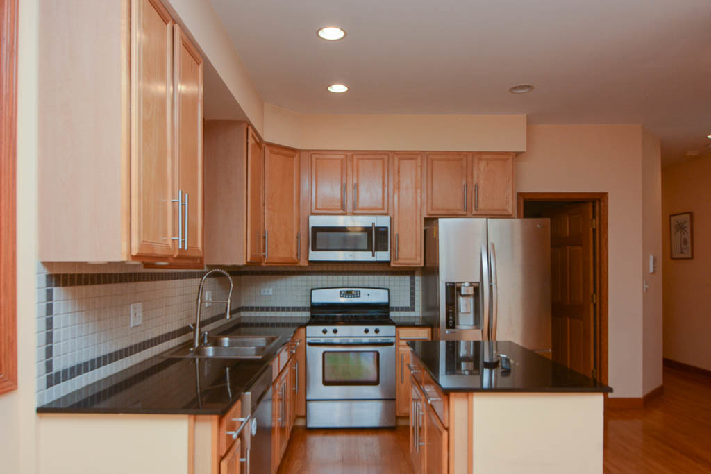 1720 W Augusta Avenue - Photo 1