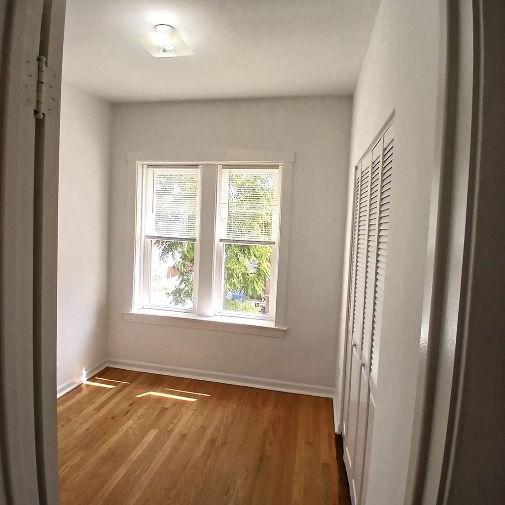 4644 W Palmer Street - Photo 8