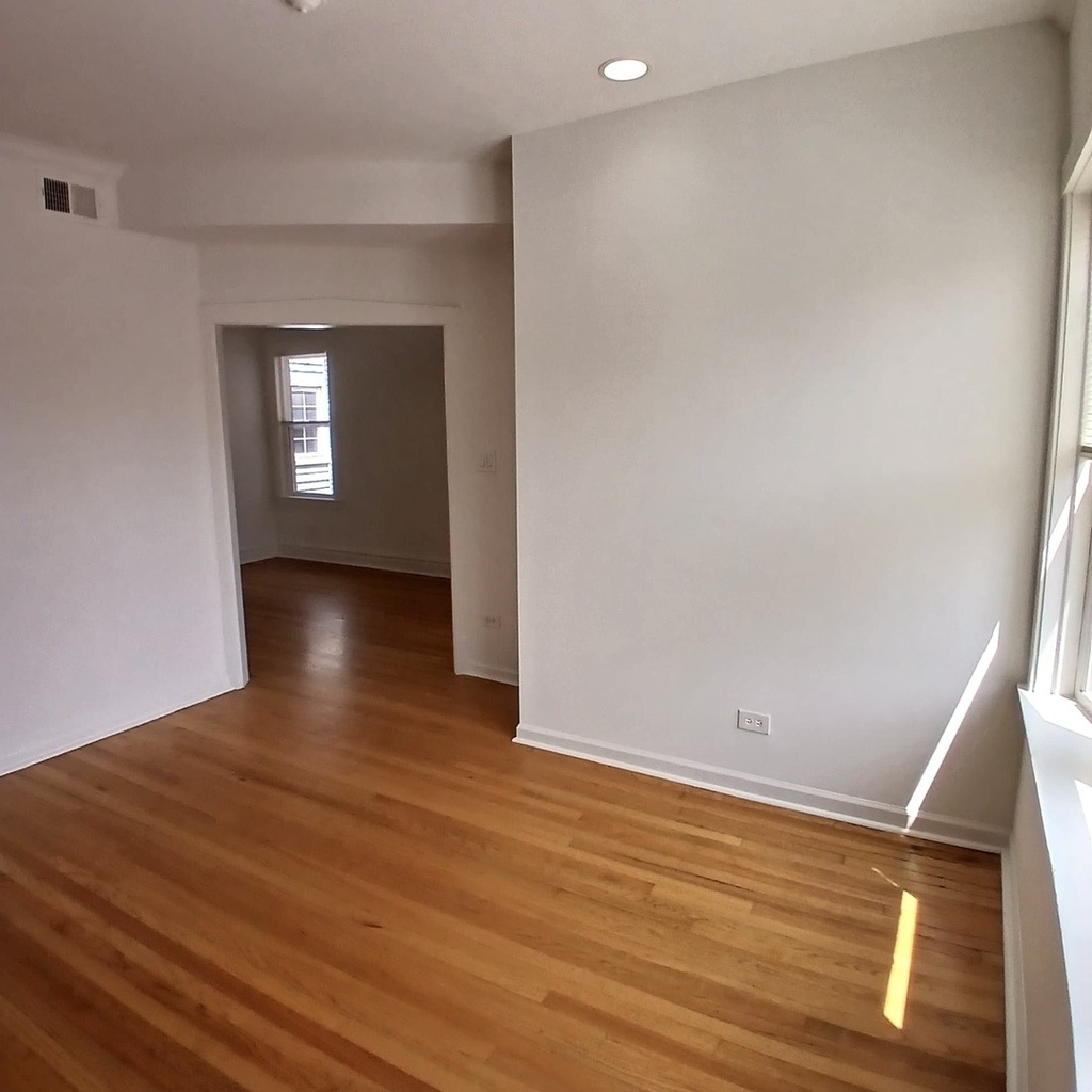 4644 W Palmer Street - Photo 2