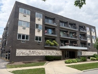 401 S Grove Avenue - Photo 0