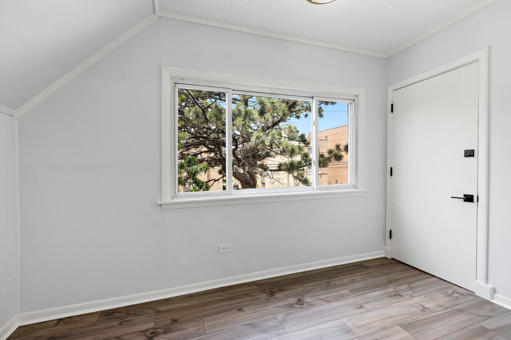 6844 N Ottawa Avenue - Photo 13