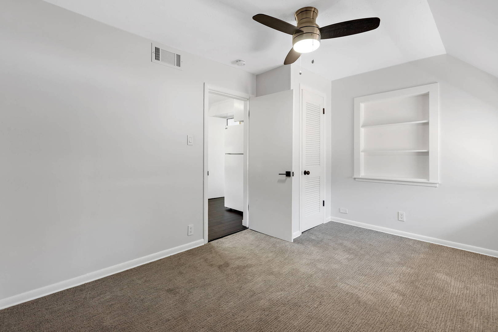 6844 N Ottawa Avenue - Photo 11