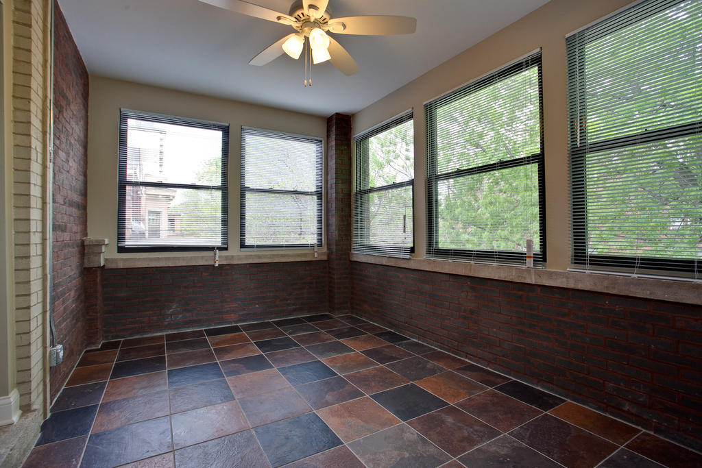 5419 S Hyde Park Boulevard - Photo 7
