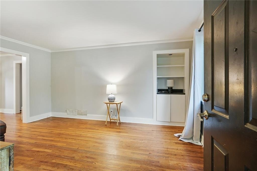 1466 E Rock Springs Road Ne - Photo 1