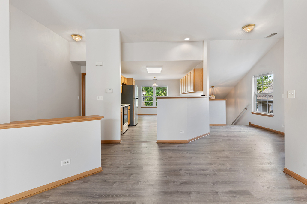 2405 Wilton Lane - Photo 2