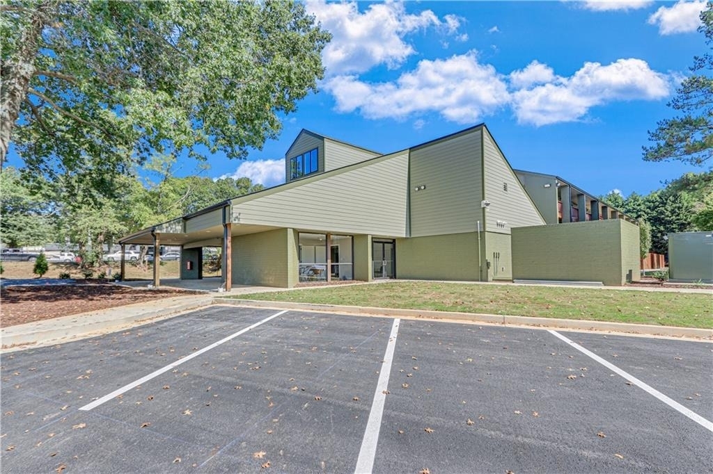 710 Jesse Jewell Parkways Se - Photo 13