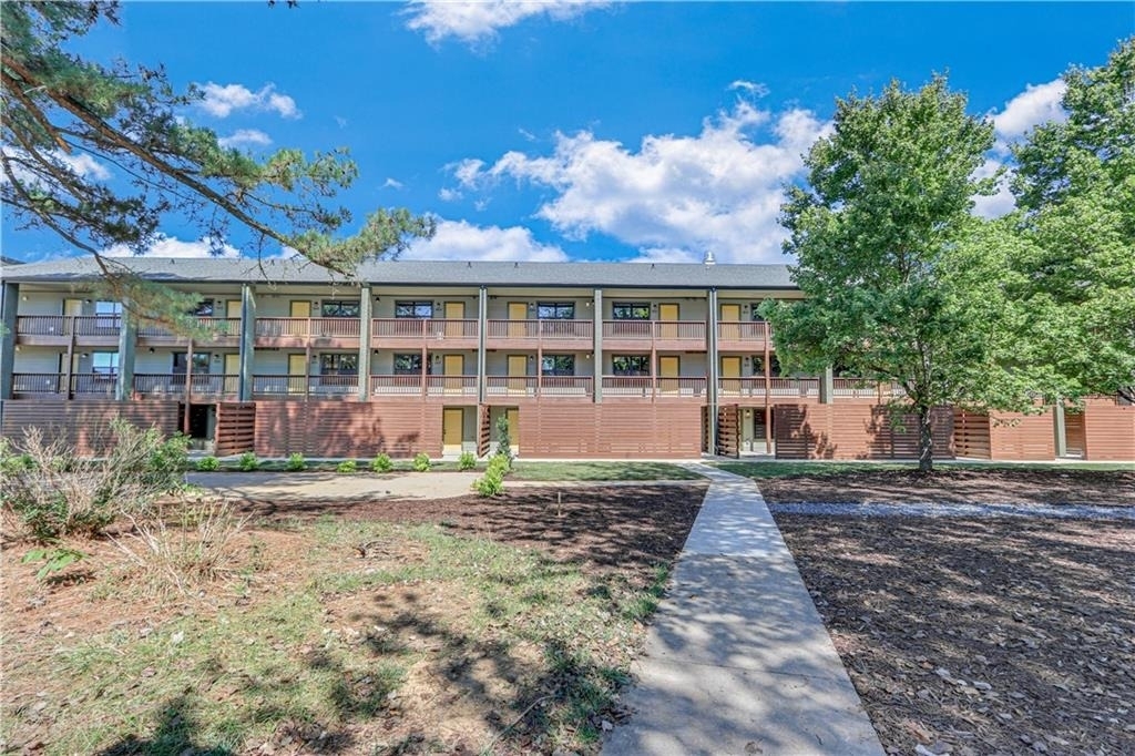 710 Jesse Jewell Parkways Se - Photo 14
