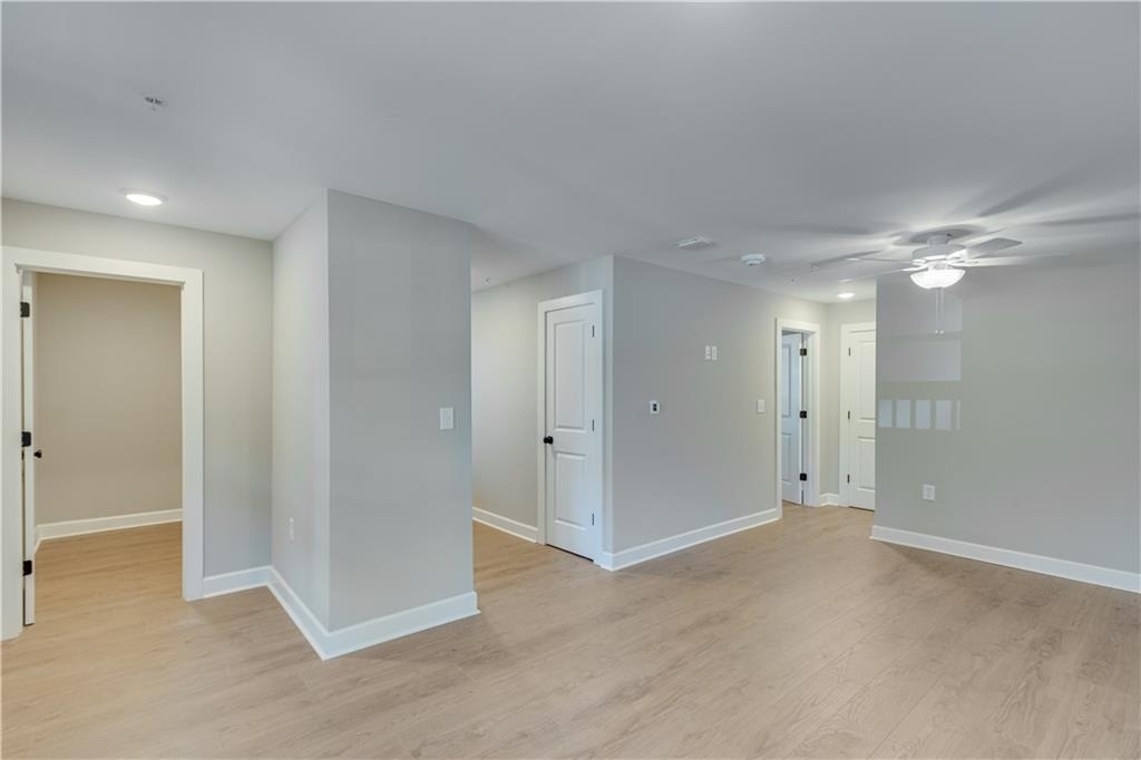 710 Jesse Jewell Parkways Se - Photo 3