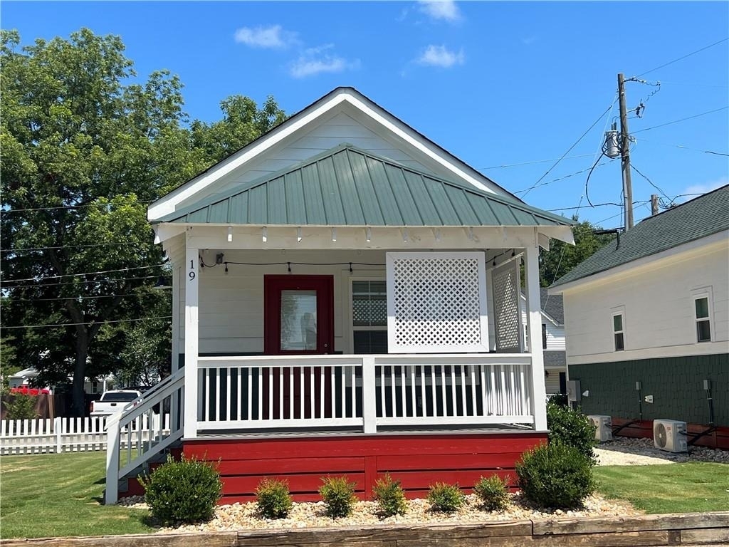 19 Myrtle Drive - Photo 0