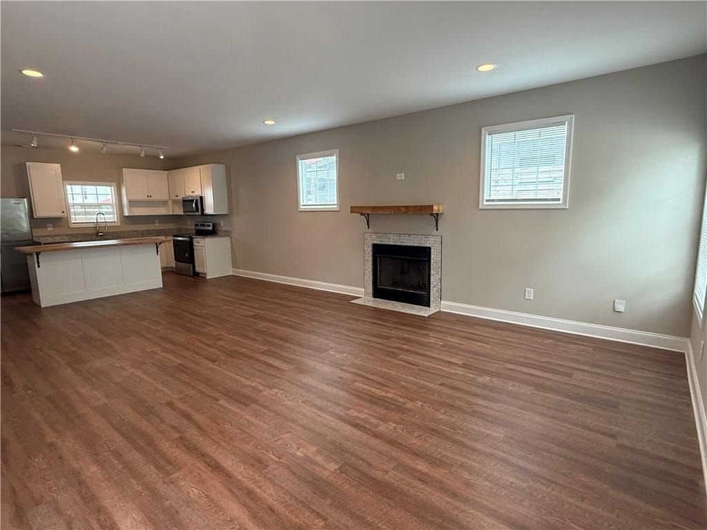 768 Grove Street - Photo 2