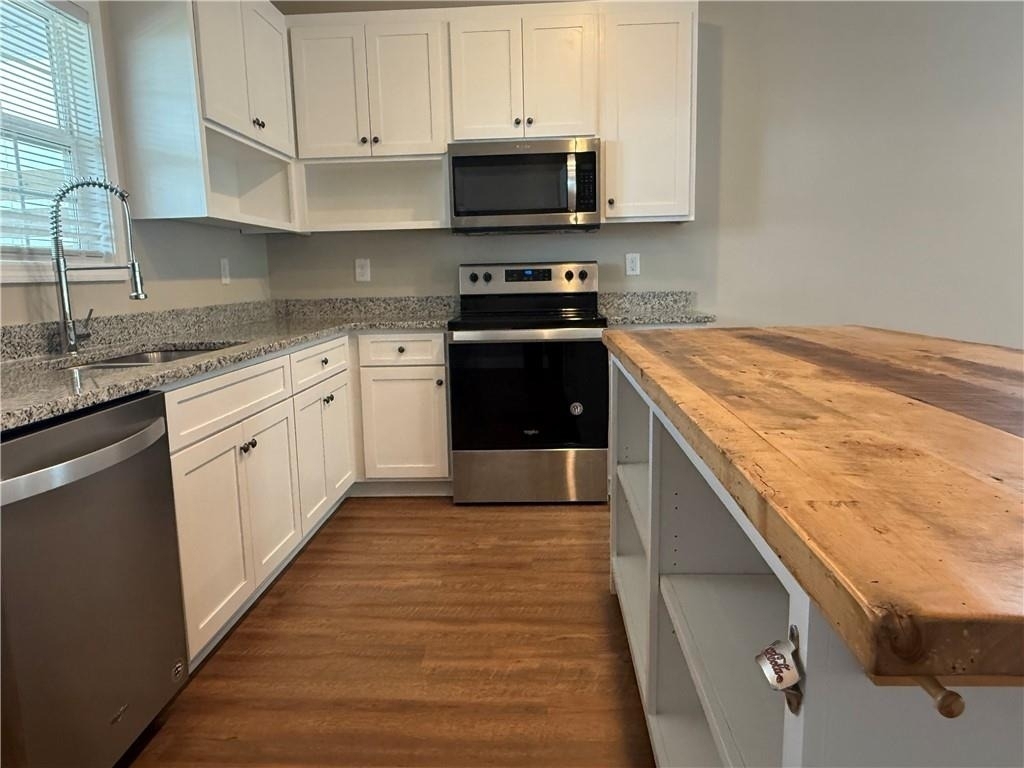 768 Grove Street - Photo 6