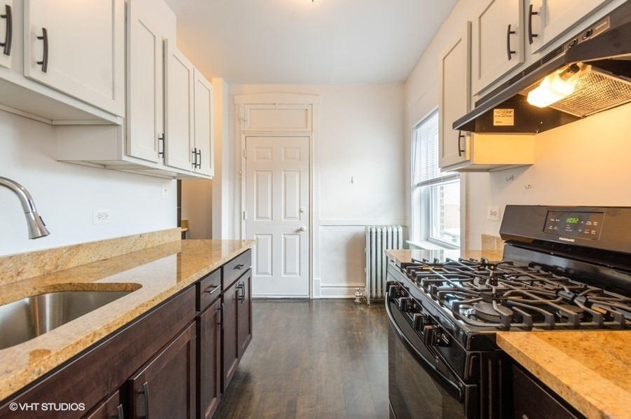4422 N Saint Louis Avenue - Photo 1