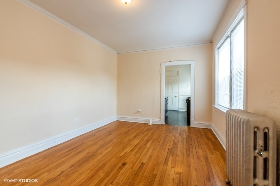 4422 N Saint Louis Avenue - Photo 3