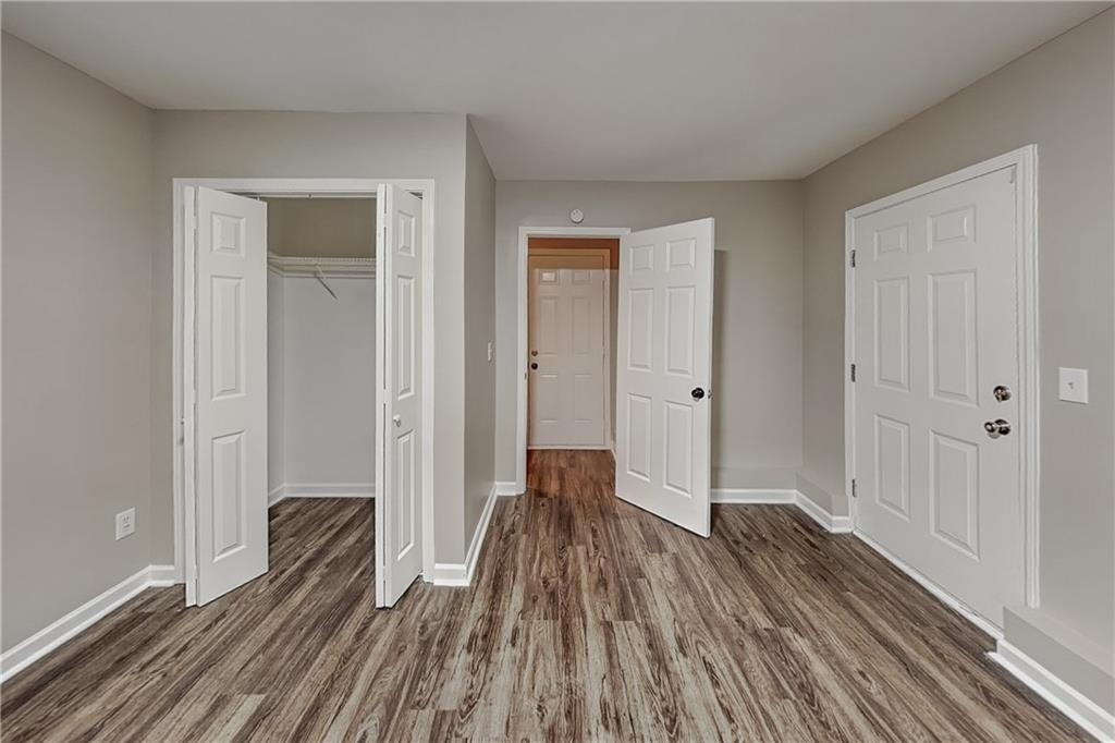985 Crystal Water Drive - Photo 12