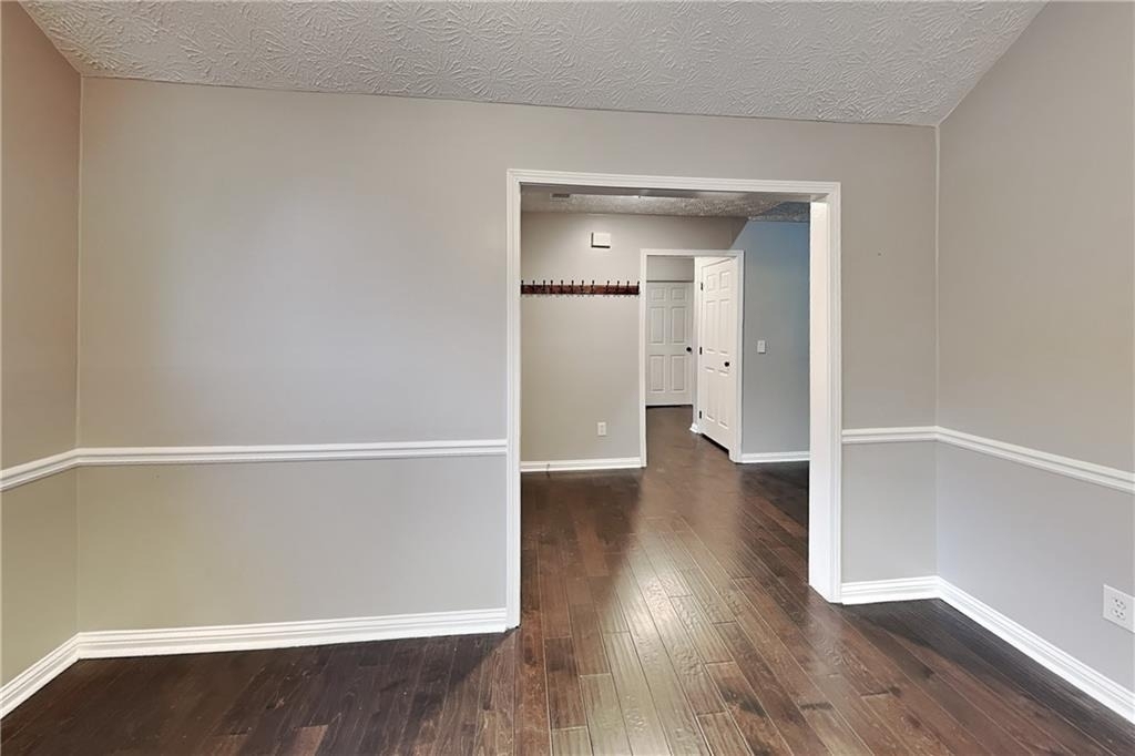 985 Crystal Water Drive - Photo 16
