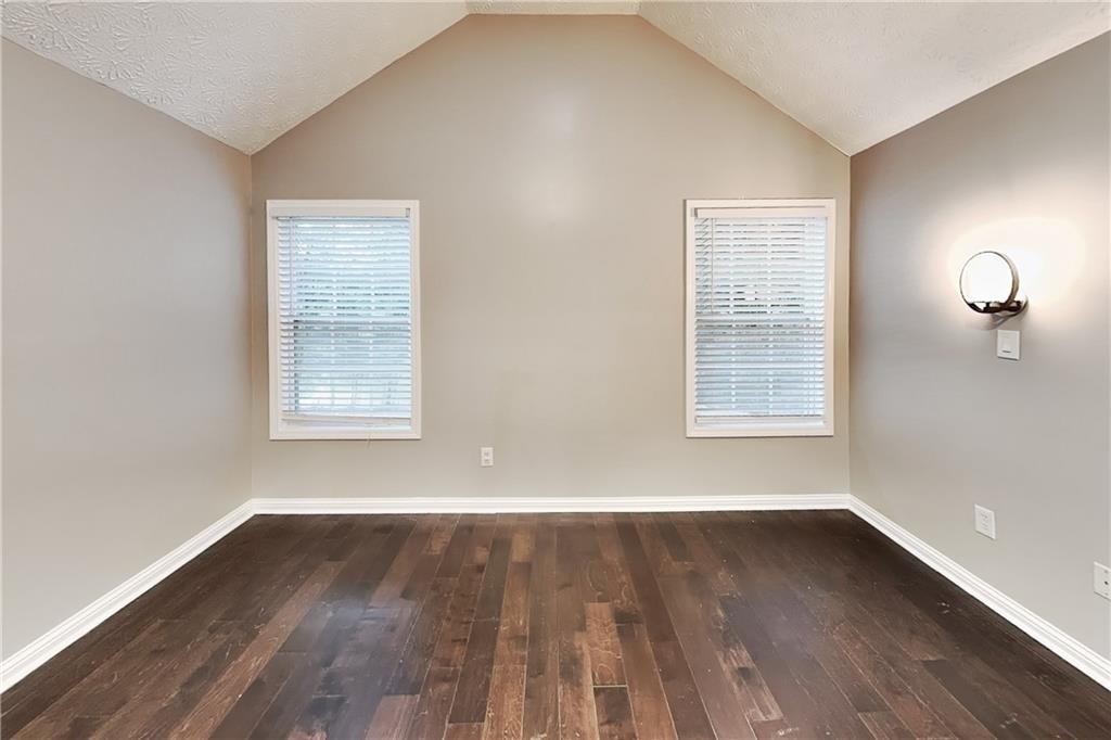 985 Crystal Water Drive - Photo 5