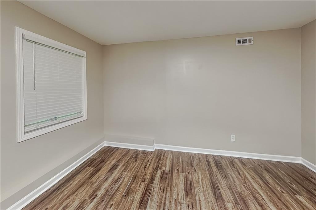 985 Crystal Water Drive - Photo 11