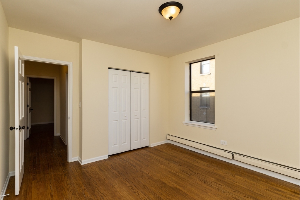 3213 W Diversey Avenue - Photo 4