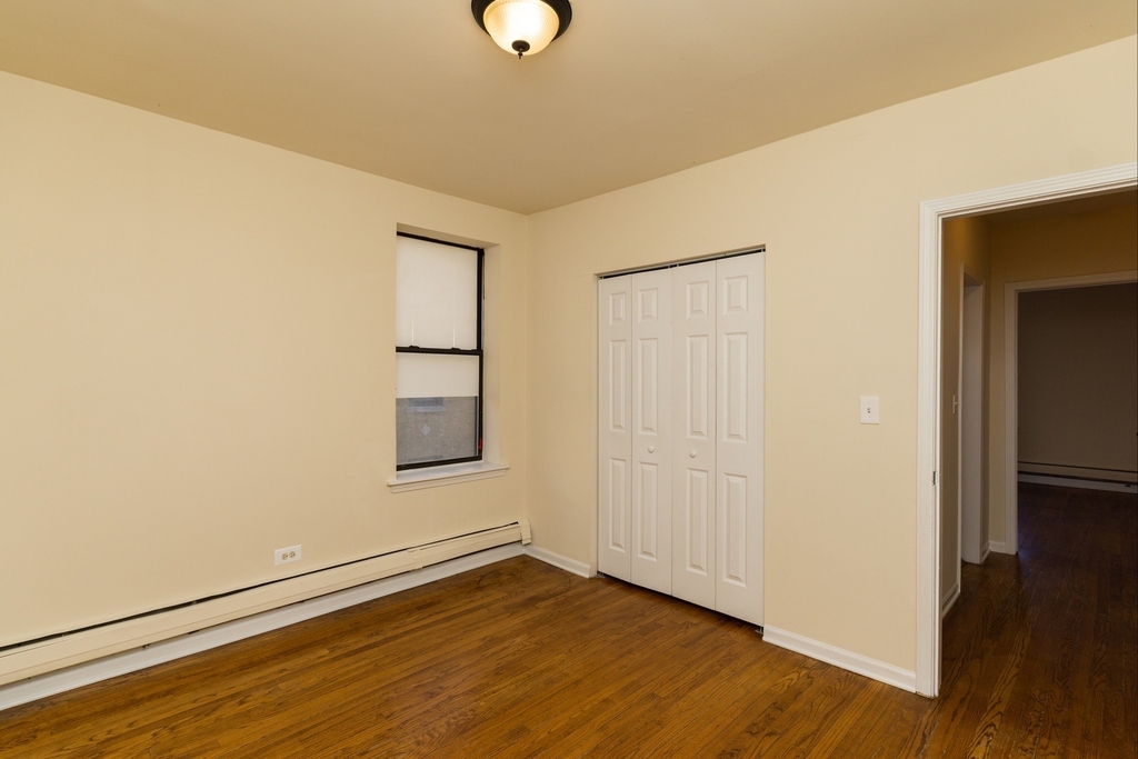 3213 W Diversey Avenue - Photo 9