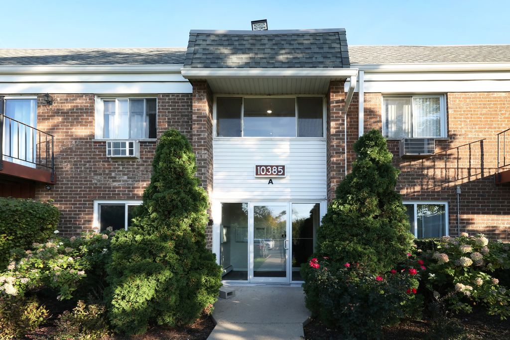 10385 Dearlove Road - Photo 0