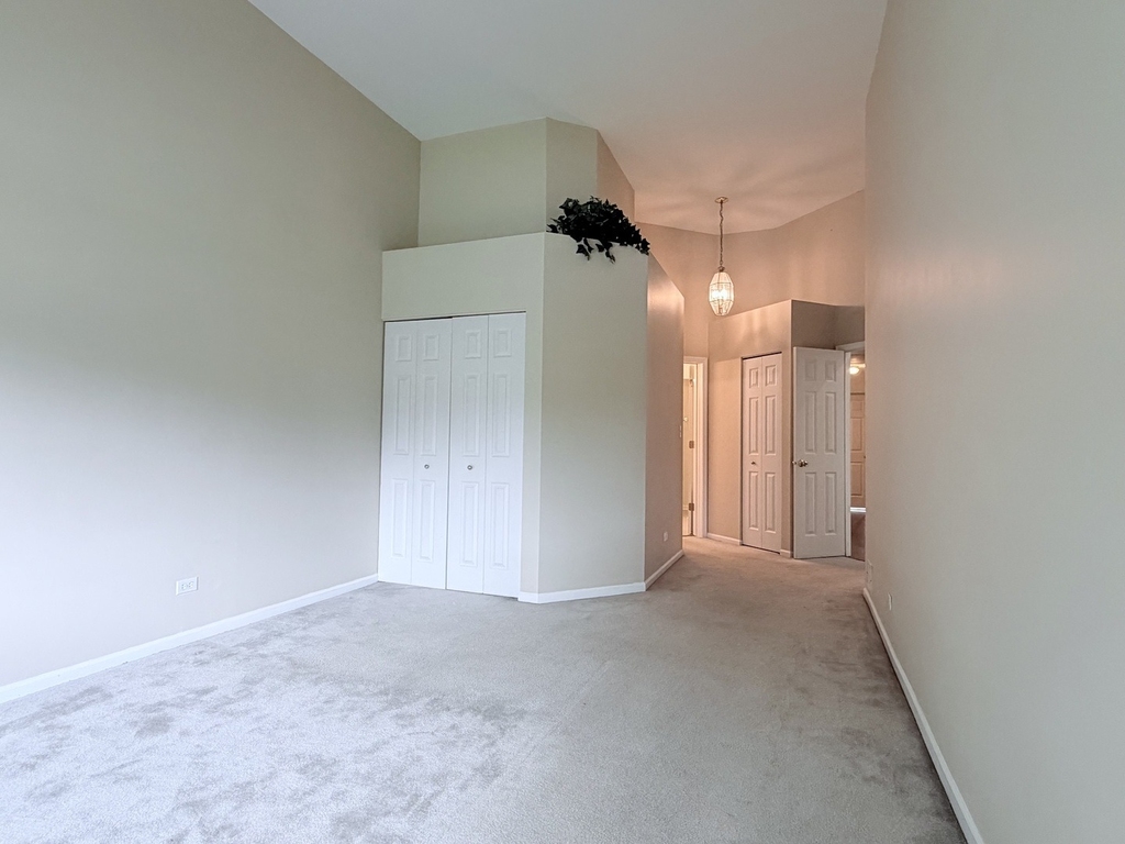 1146 Bristol Lane - Photo 6