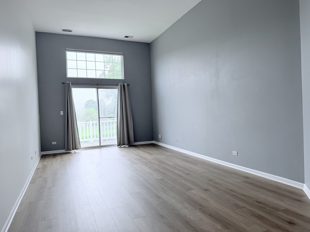 1146 Bristol Lane - Photo 4