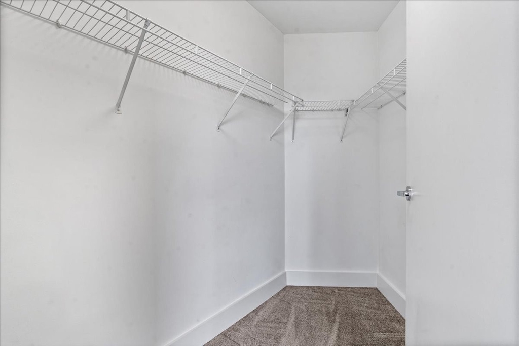 510 W Erie Street - Photo 14