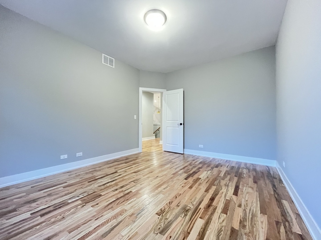 974 Meadow Lane - Photo 14