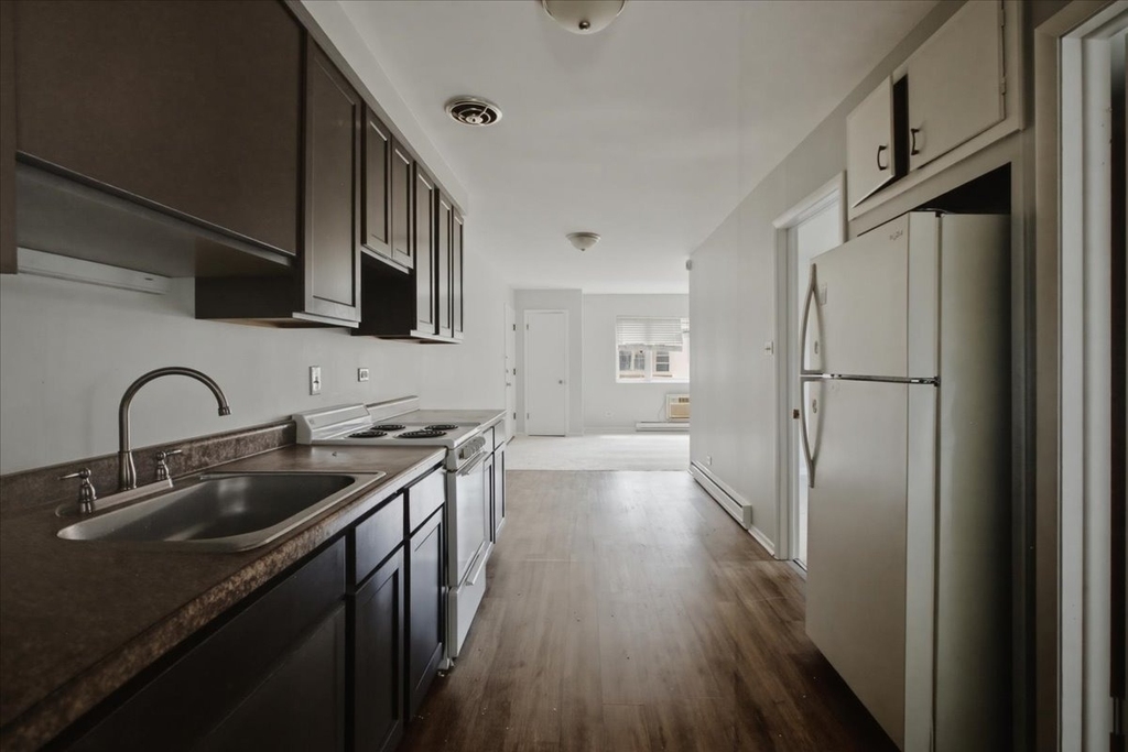 6212 W 64th Place - Photo 2