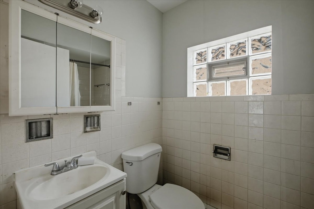 6212 W 64th Place - Photo 7