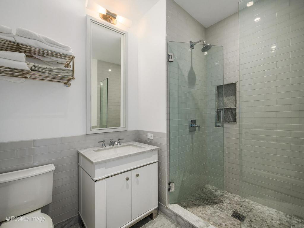 451 E Grand Avenue - Photo 21