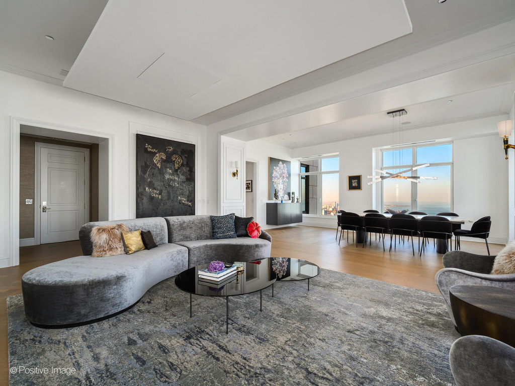 451 E Grand Avenue - Photo 3