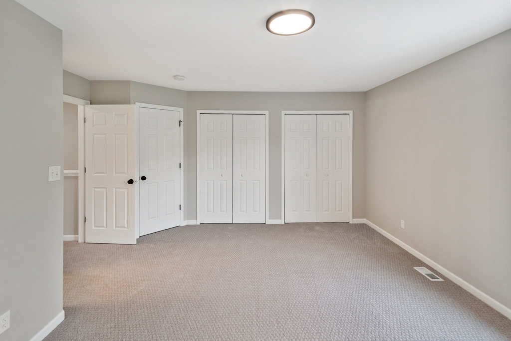 1320 E Arnold Street - Photo 8