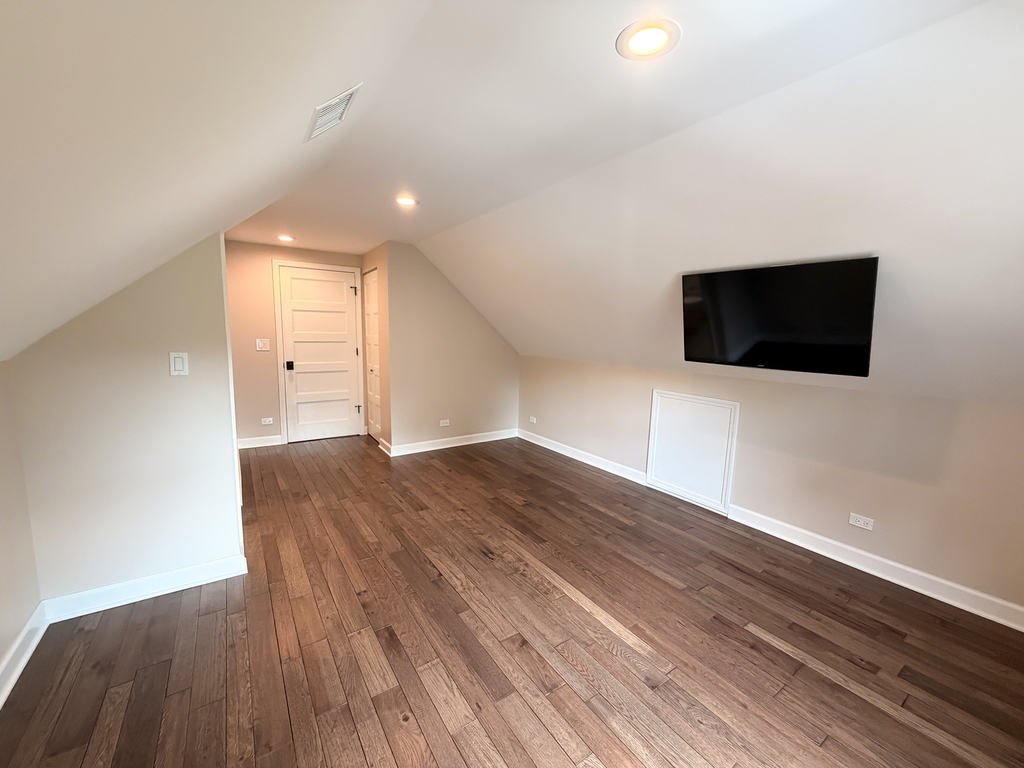 26w416 Macarthur Avenue - Photo 16