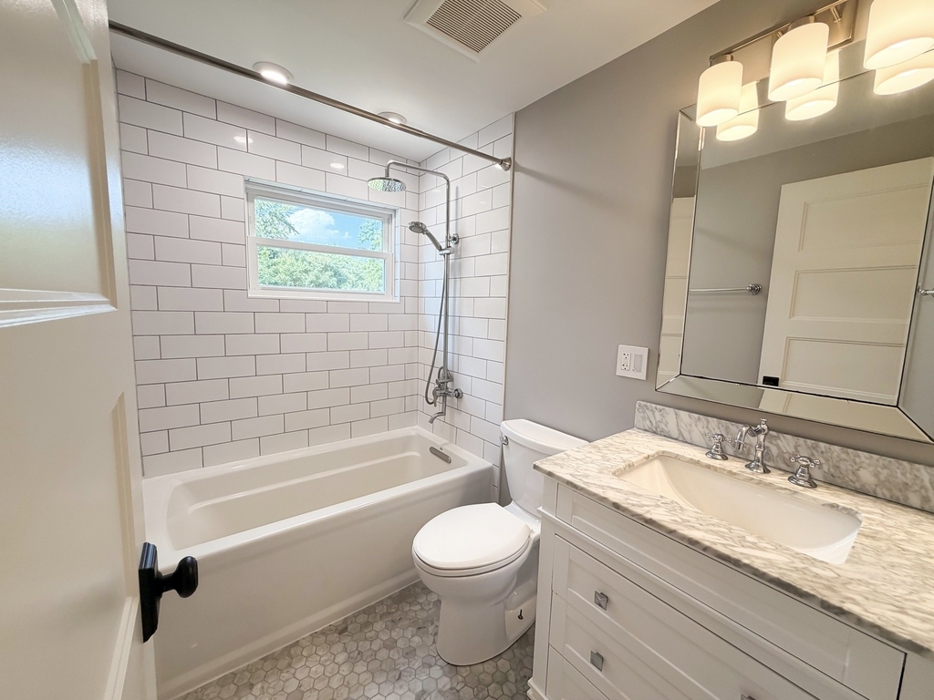 26w416 Macarthur Avenue - Photo 18