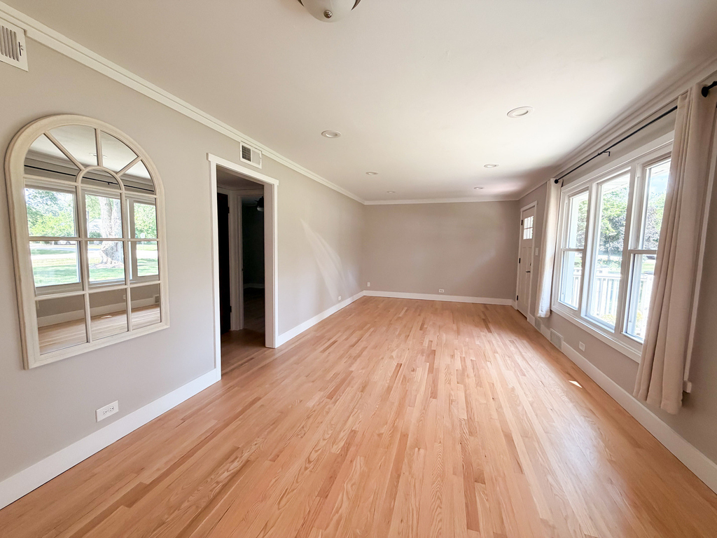 26w416 Macarthur Avenue - Photo 7