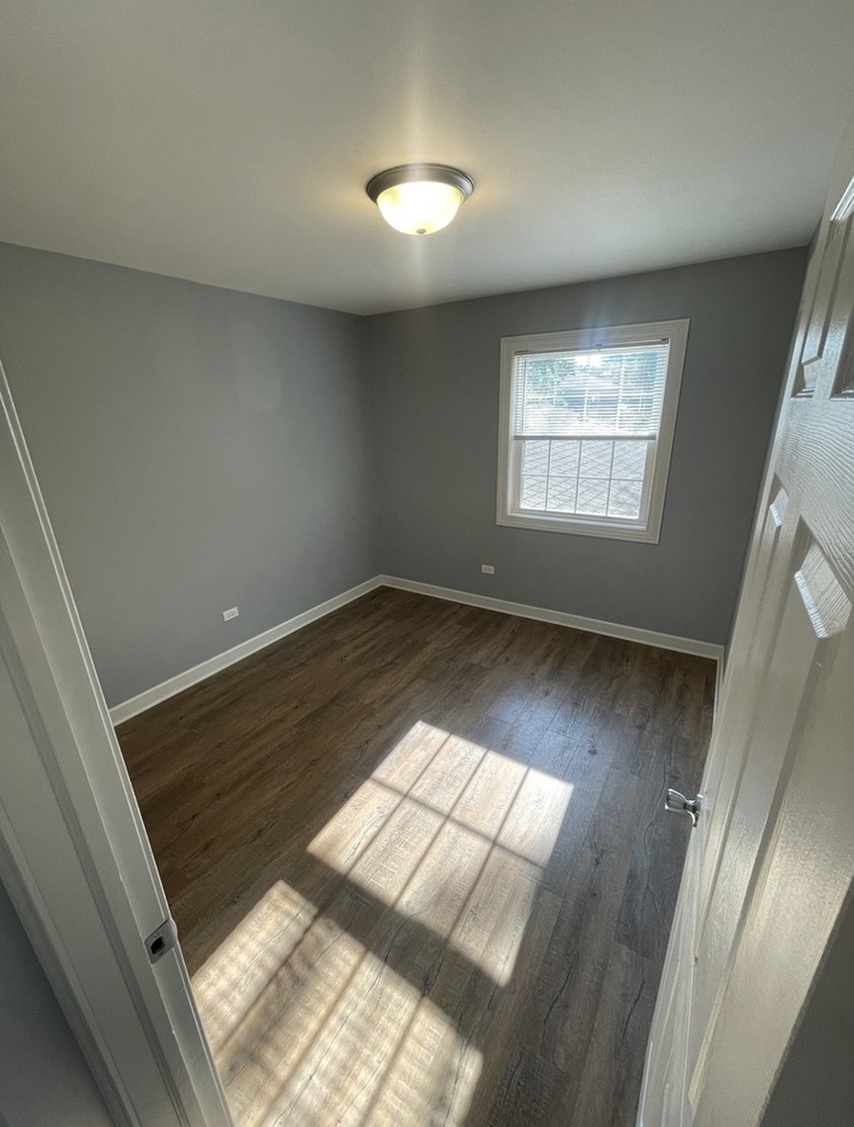 1202 Spur Court - Photo 11
