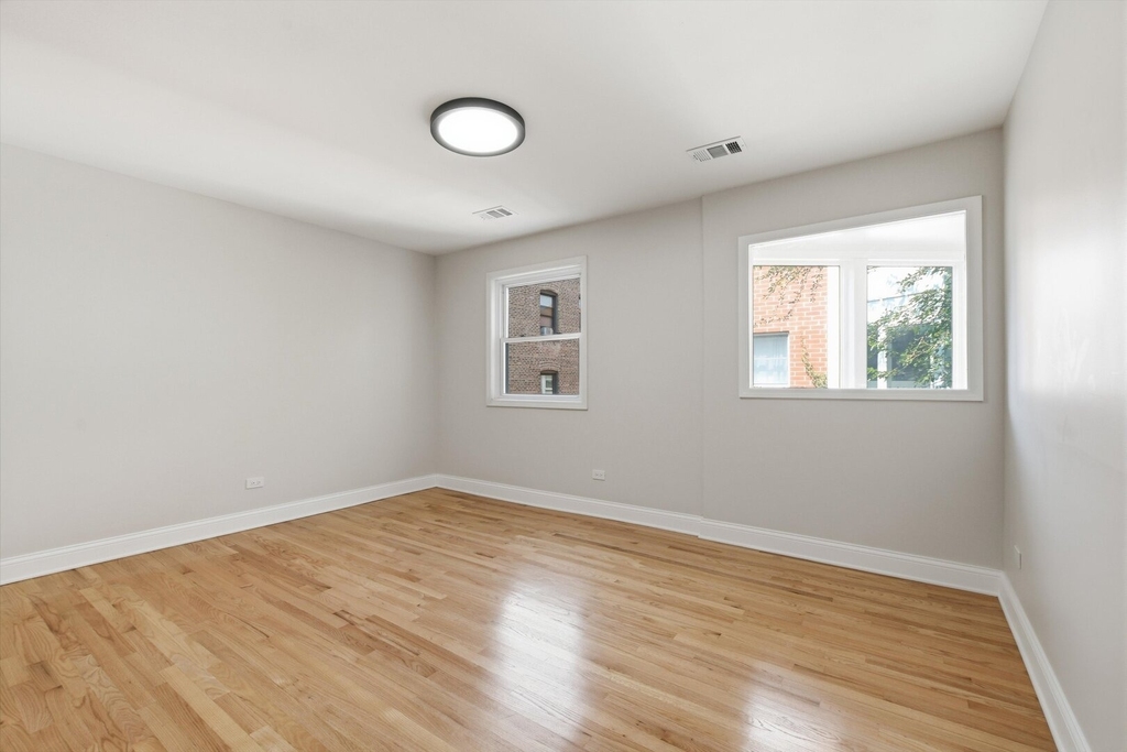 5510 S Cornell Avenue - Photo 11