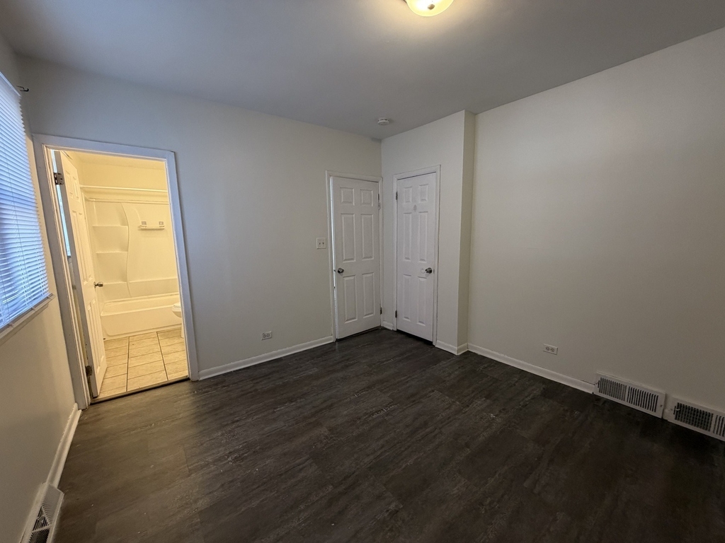 370 Bent Street - Photo 9