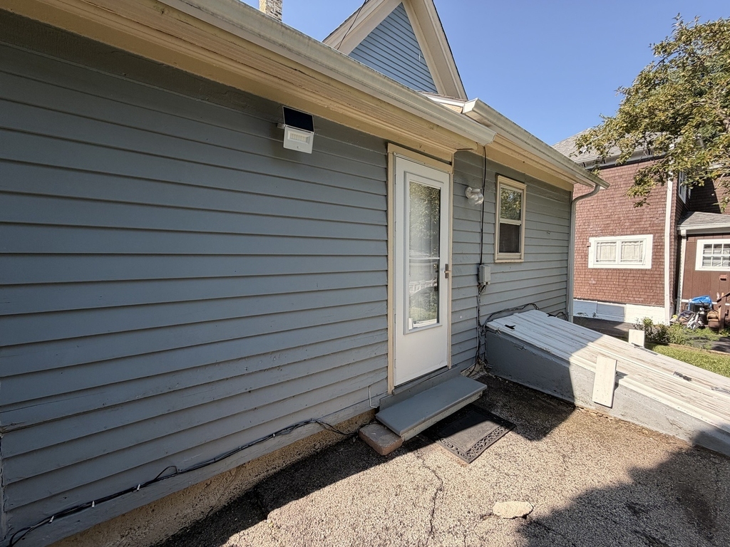 370 Bent Street - Photo 3