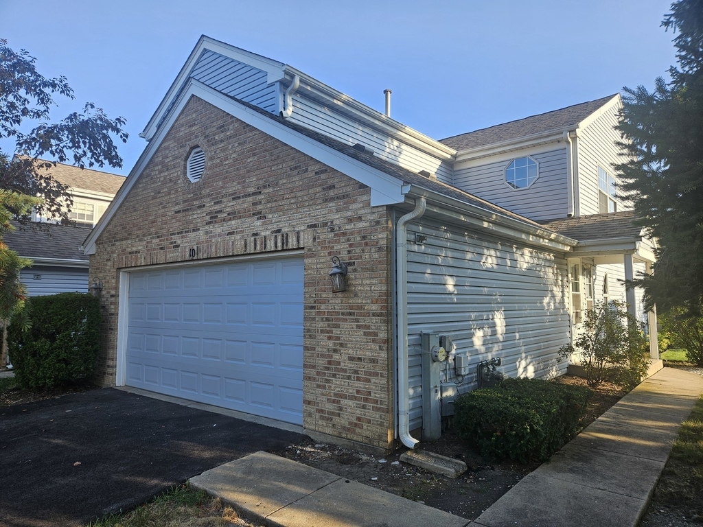 10 King Drive - Photo 1