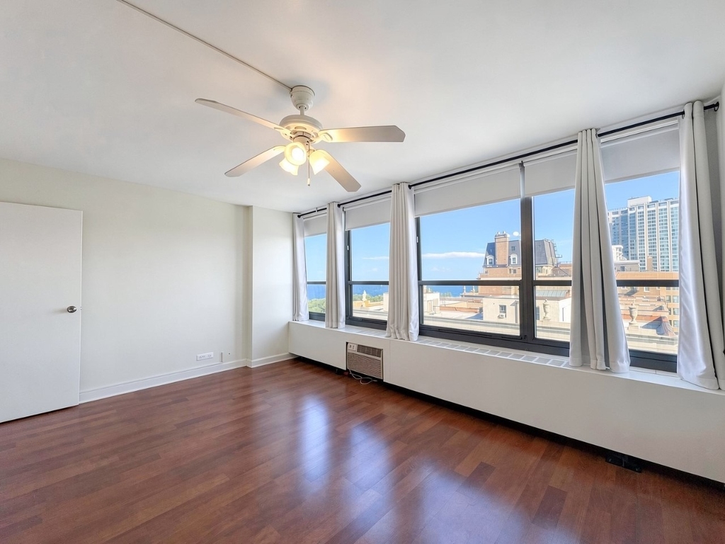 3550 N Lake Shore Drive - Photo 22