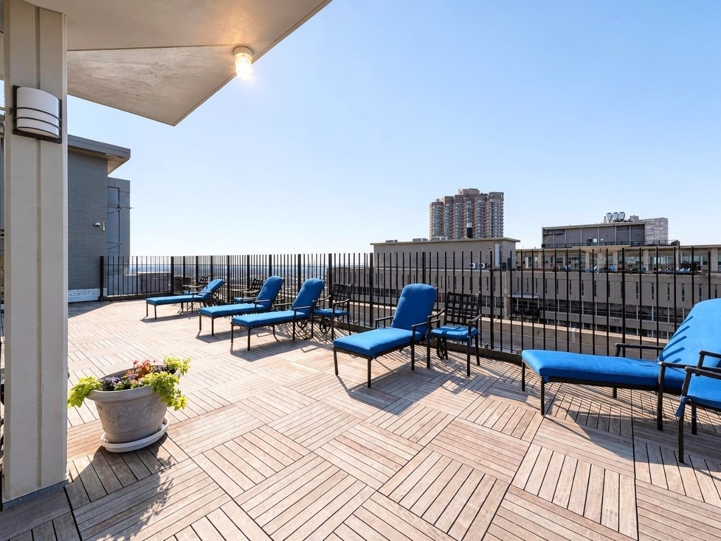3550 N Lake Shore Drive - Photo 27