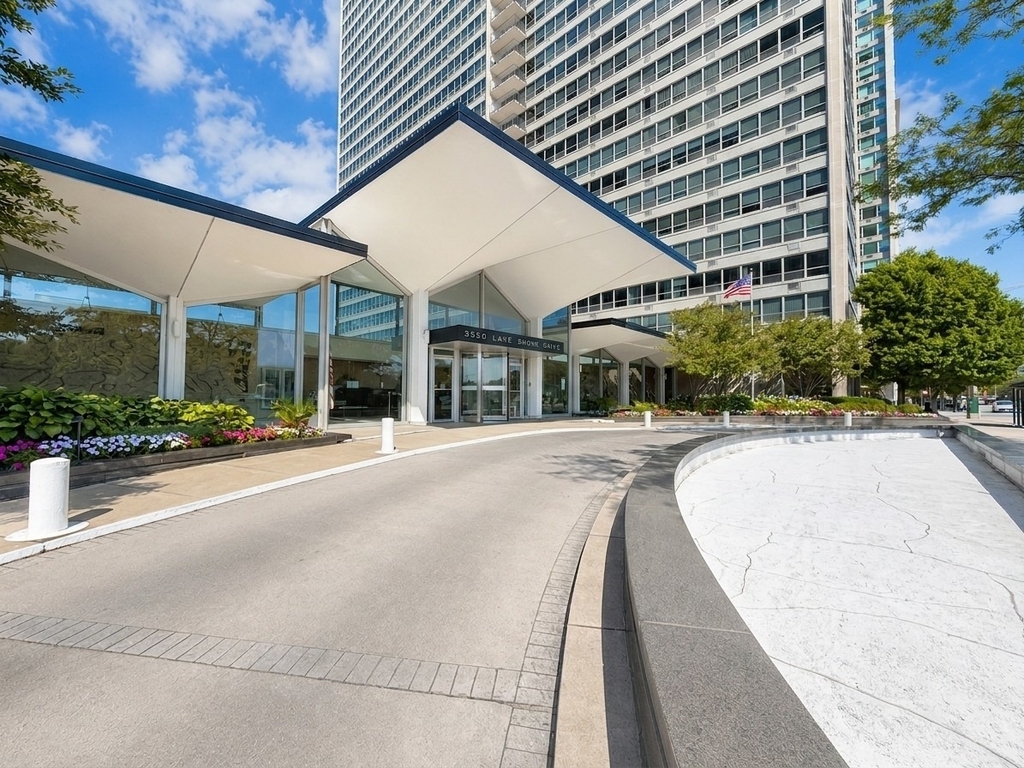 3550 N Lake Shore Drive - Photo 2