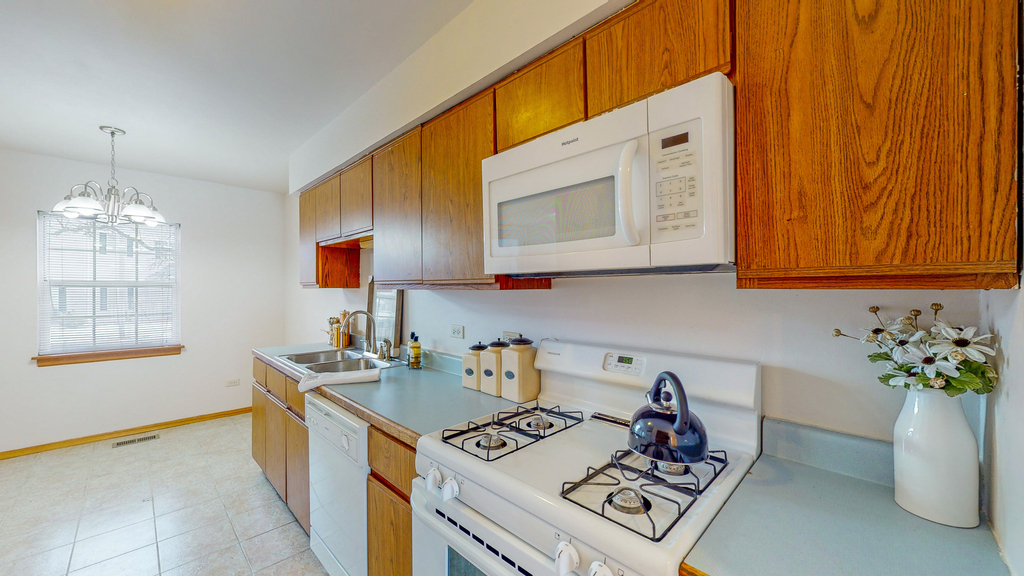468 Minnesota Circle - Photo 13