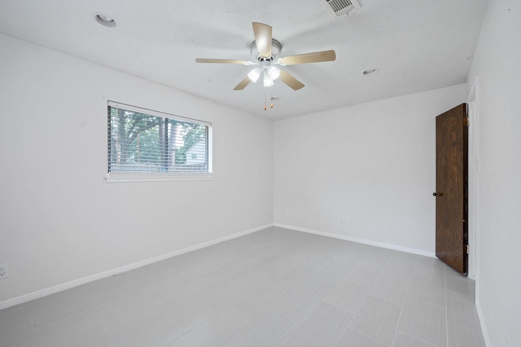 12626 New Kentucky Road - Photo 10