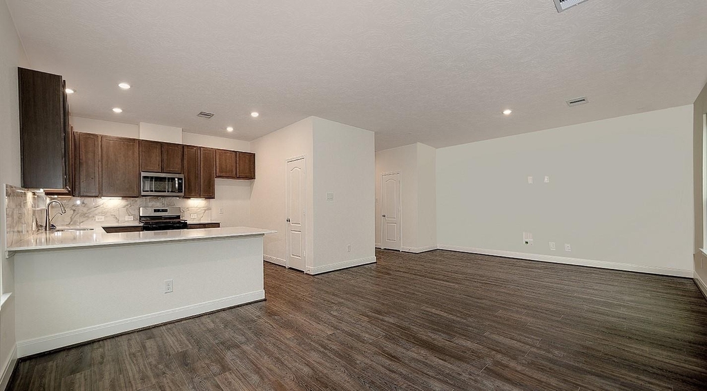 27646 Mesabe Drive - Photo 5