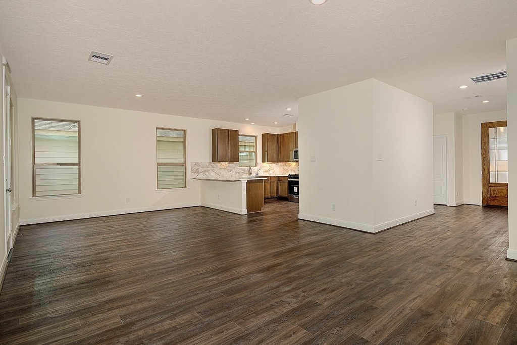 27646 Mesabe Drive - Photo 7
