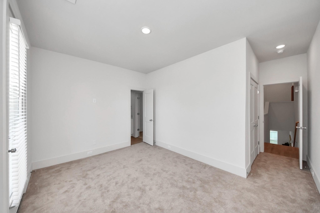 1043 Glen Avenue - Photo 21