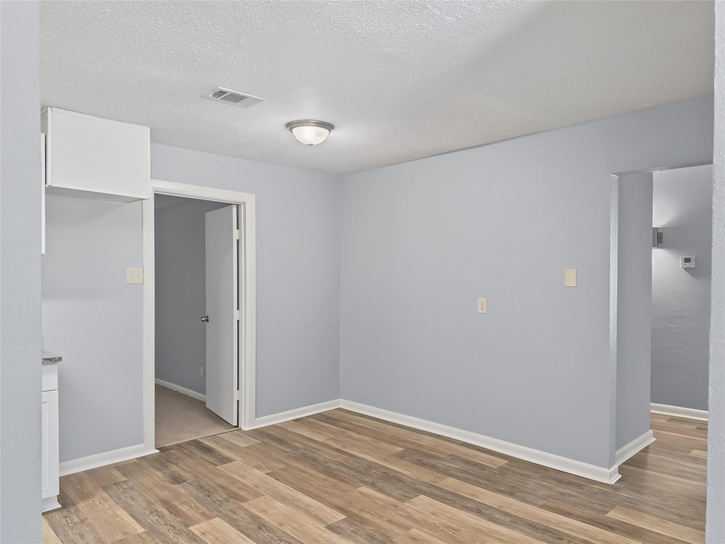 5427 Willow Glen Drive - Photo 5
